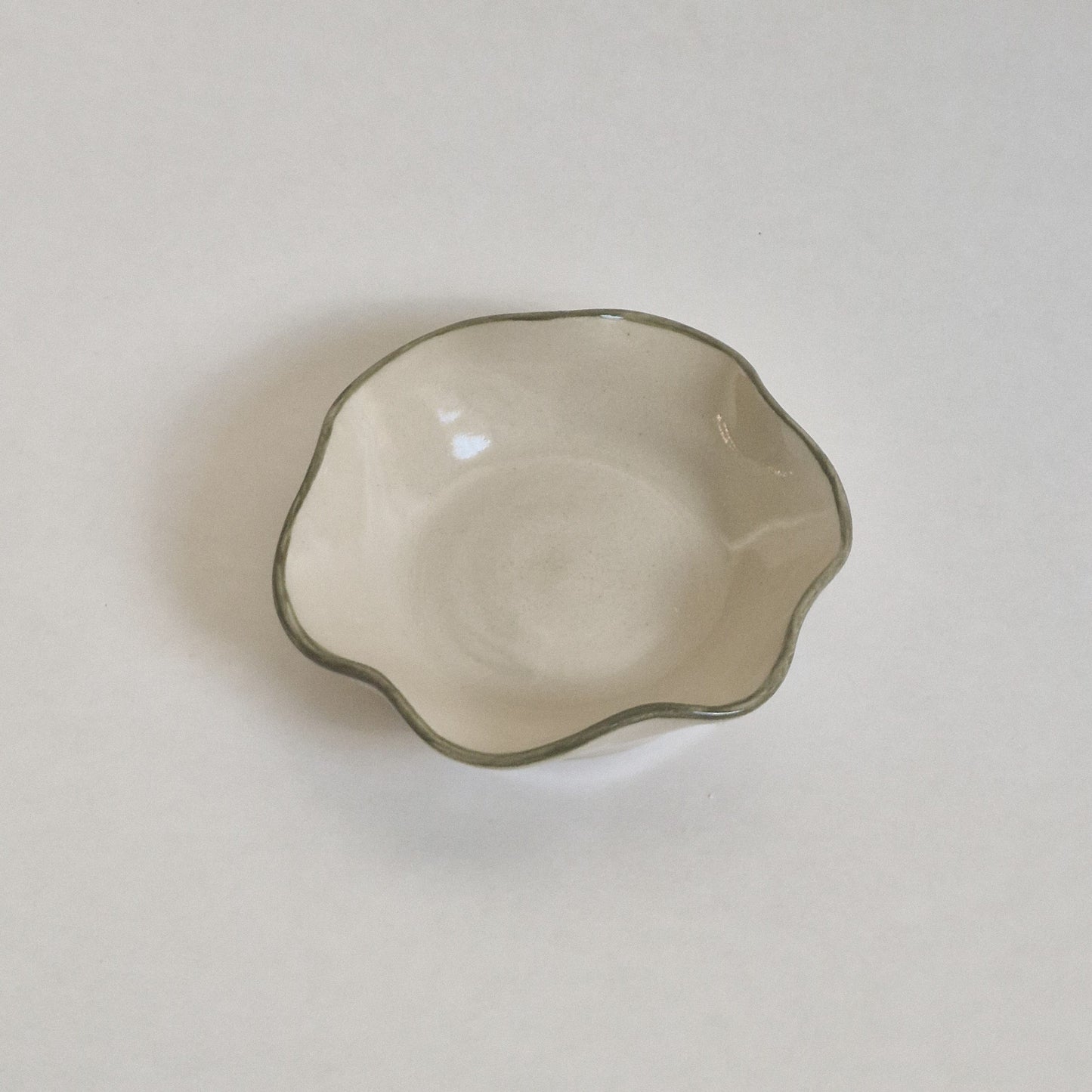 Wave Dish - Oyster Green