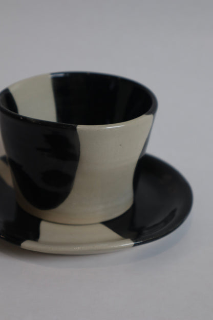 Cup & Saucer - Noir Gloss