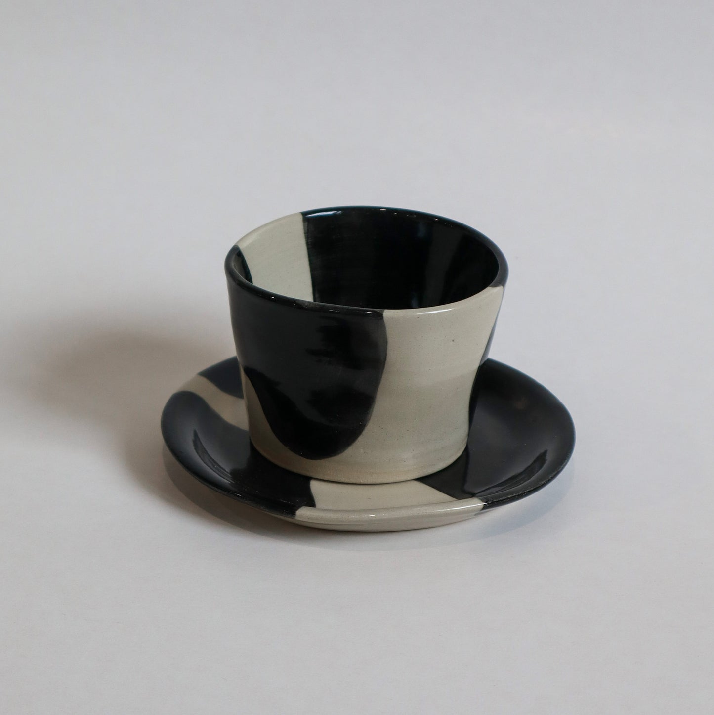 Cup & Saucer - Noir Gloss