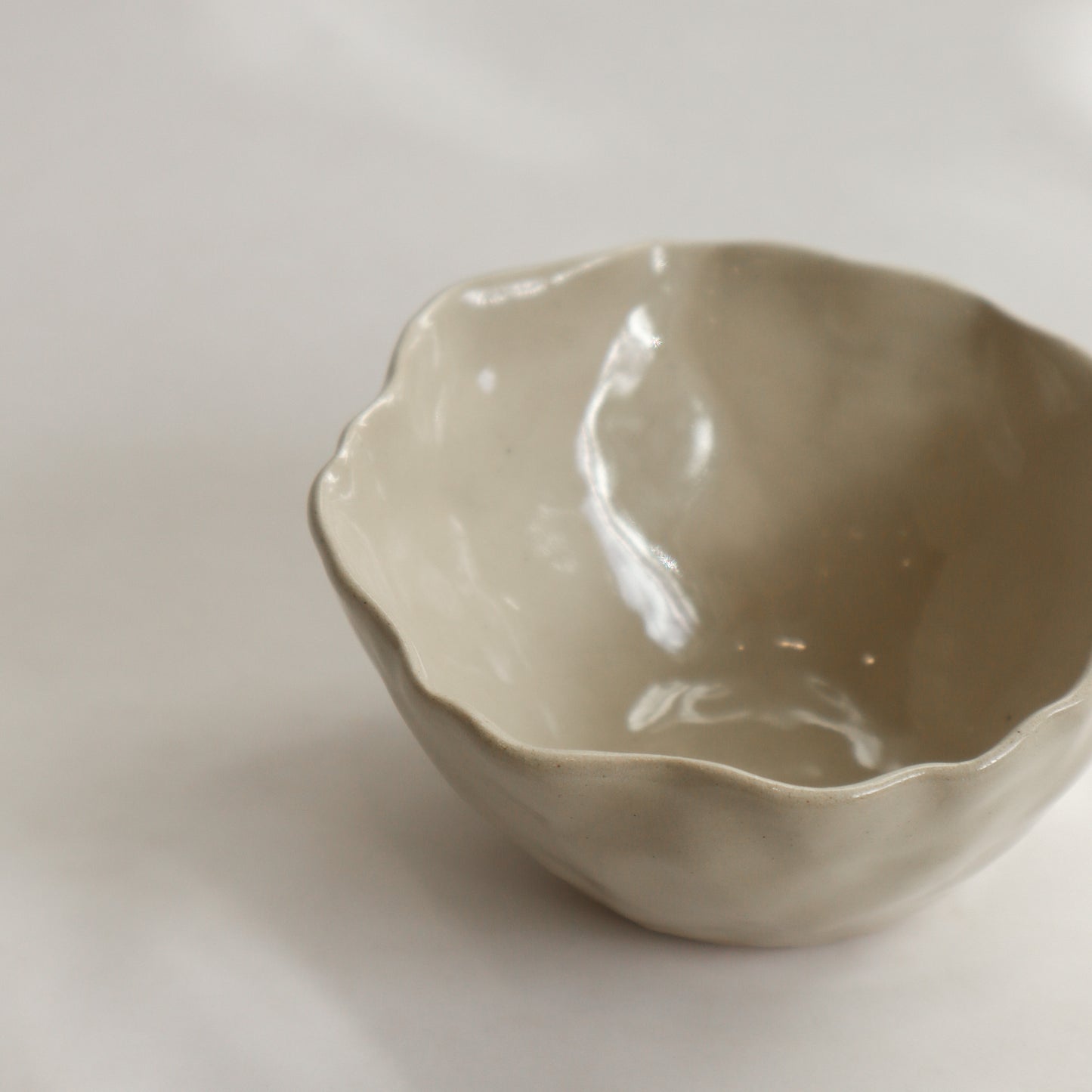 Small Wobble Bowl - Oyster